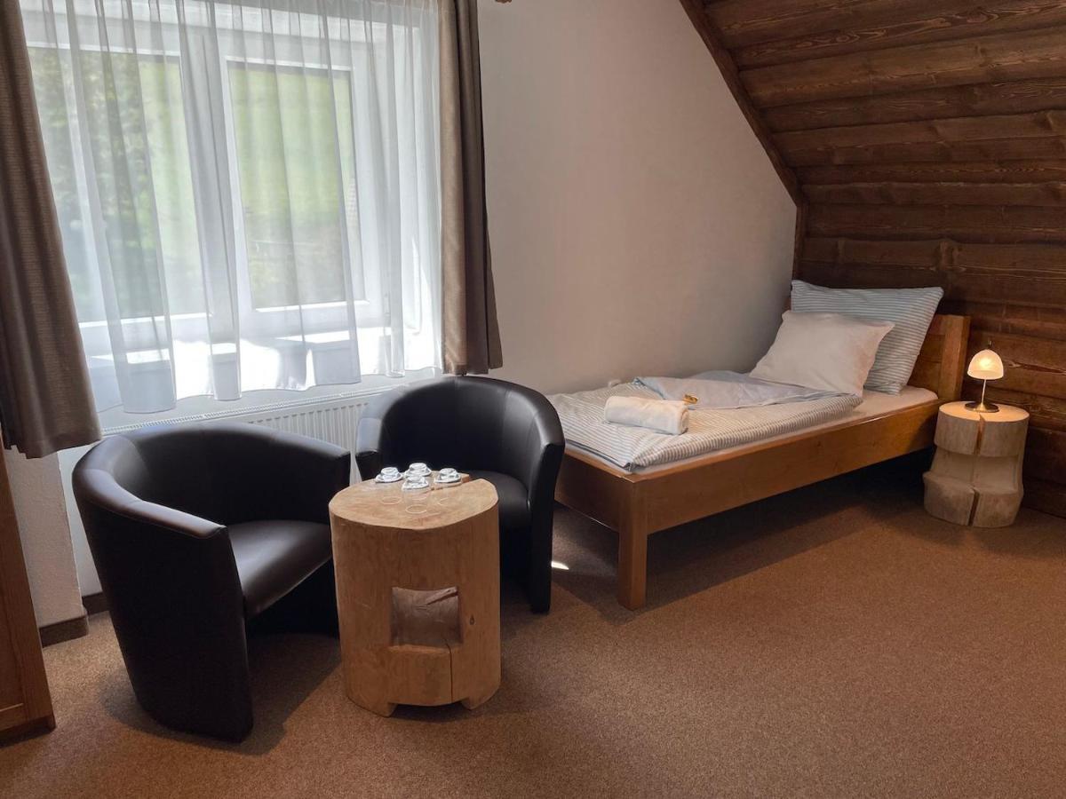 Kubova Huť Hotel Kristian מראה חיצוני תמונה