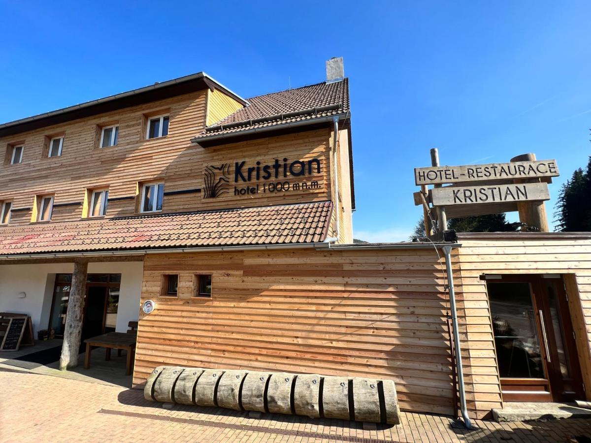 Kubova Huť Hotel Kristian מראה חיצוני תמונה